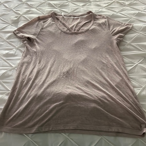 CALVIN KLEIN PERFORMANCE TEE (Medium) - Picture 1 of 2
